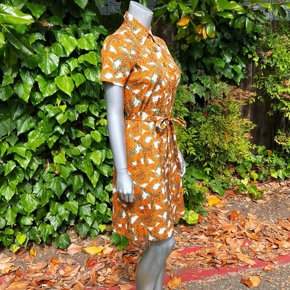 1970s Handmade Geometric Belted Shirt Dress - Picture 3 of 7